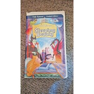 Sleeping Beauty - VHS, 1989  Limited Edition 9511 Walt Disney's‎ Masterpiece